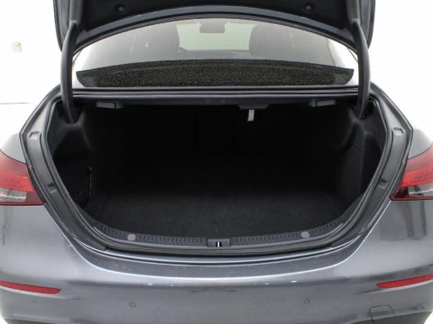 Mercedes-Benz Clase E 2.0 E 220 D AUTO 194 4P