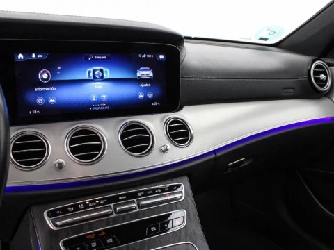 Mercedes-Benz Clase E 2.0 E 220 D AUTO 194 4P