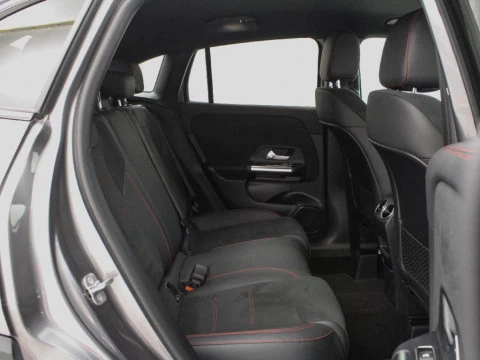 Mercedes-Benz GLA 200D