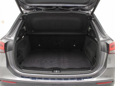 Mercedes-Benz GLA 200D