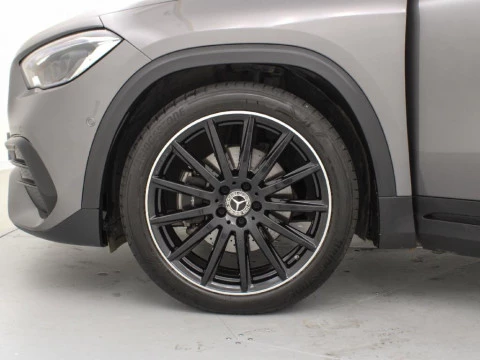 Mercedes-Benz GLA 200D