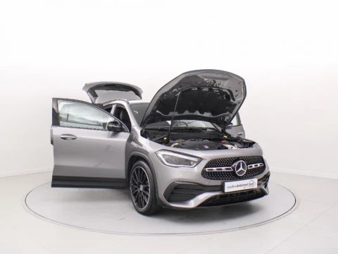 Mercedes-Benz GLA 200D
