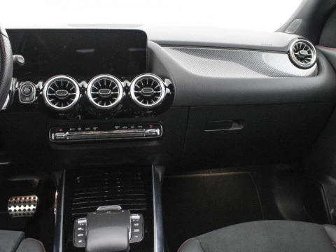 Mercedes-Benz GLA 200D