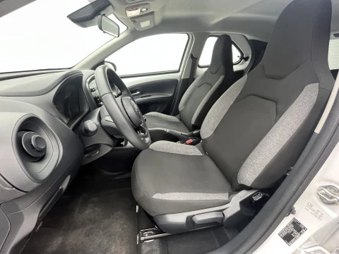 Toyota Aygo X Cross 1.0 VVT-I 72CV Play