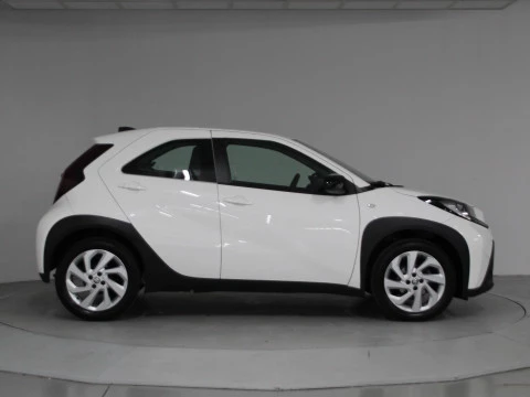 Toyota Aygo X Cross 1.0 VVT-I 72CV Play