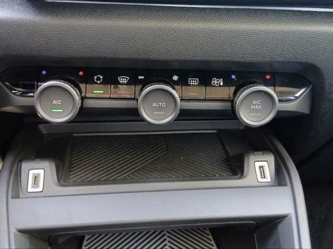 Citroën C4 PureTech 130 S&S Plus 96 kW (131 CV)