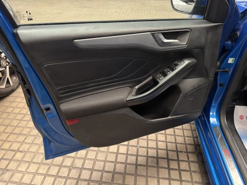Ford Focus 1.0 Ecoboost MHEV 92kW ST-Line