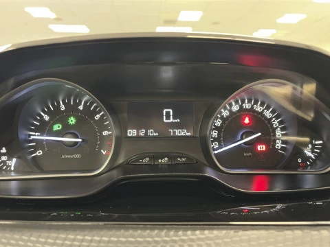 Peugeot 208 1.2 PureTech Style 60 kW (82 CV)