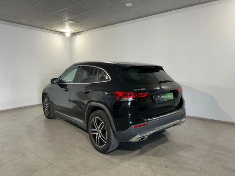 Mercedes-Benz GLA 180 7G-DCT