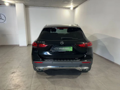 Mercedes-Benz GLA 180 7G-DCT