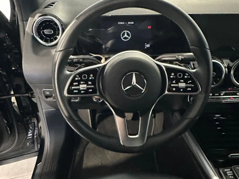 Mercedes-Benz GLA 180 7G-DCT