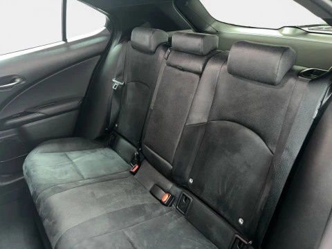 Lexus UX 2.0 300h UX Plus