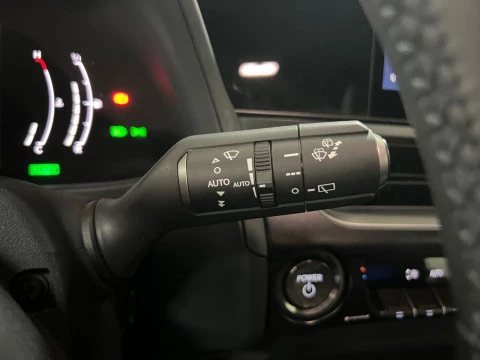Lexus UX 2.0 300h UX Plus