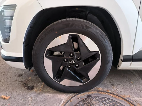 Hyundai Kona EV 160kW 65kWh Tecno 2C