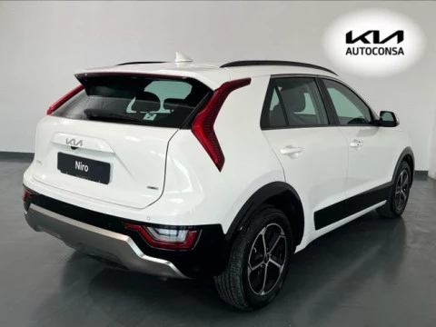 Kia Niro 1.6 GDi HEV 95kW (129CV) Drive