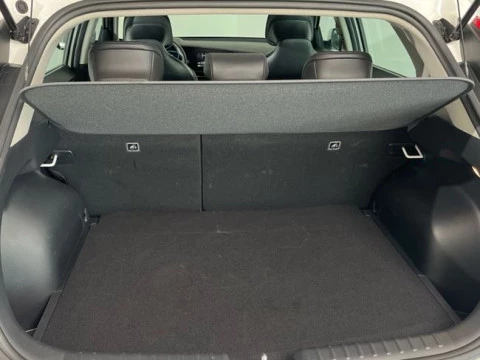 Kia Niro 1.6 GDi HEV 95kW (129CV) Drive