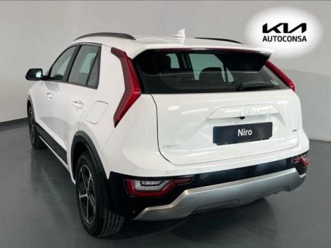 Kia Niro 1.6 GDi HEV 95kW (129CV) Drive