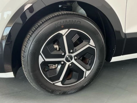 Kia Niro 1.6 GDi HEV 95kW (129CV) Drive