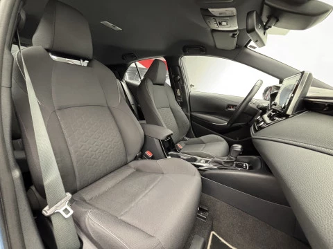 Toyota Corolla 1.8 125H ACTIVE TECH E-CVT