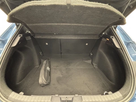 Toyota Corolla 1.8 125H ACTIVE TECH E-CVT