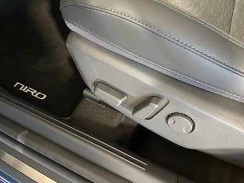 Kia Niro 1.6 GDi HEV 102kW (139CV) Emotion