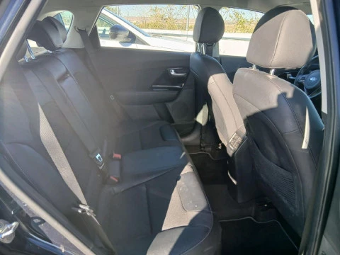 Kia Niro 1.6 GDi PHEV 104kW (141CV) Drive