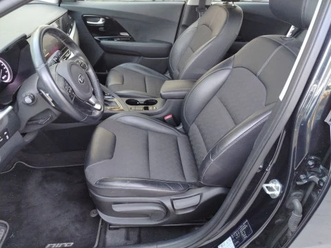 Kia Niro 1.6 GDi PHEV 104kW (141CV) Drive
