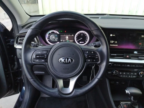 Kia Niro 1.6 GDi PHEV 104kW (141CV) Drive