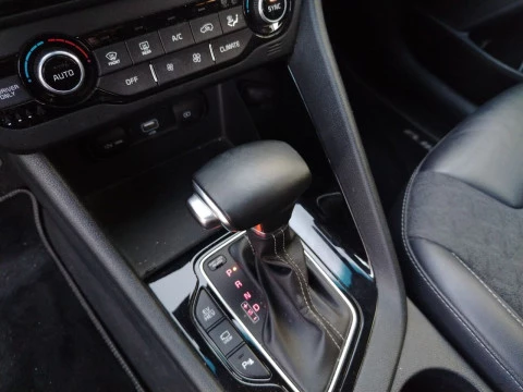 Kia Niro 1.6 GDi PHEV 104kW (141CV) Drive