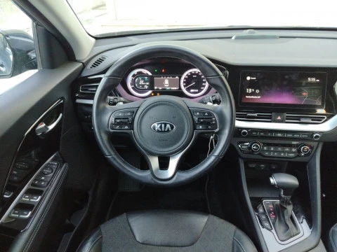 Kia Niro 1.6 GDi PHEV 104kW (141CV) Drive
