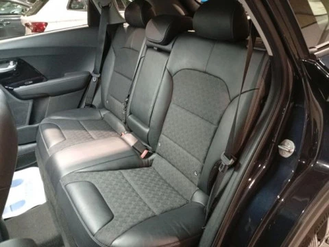 Kia Niro 1.6 GDi PHEV 104kW (141CV) Drive