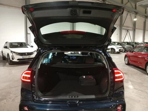 Kia Niro 1.6 GDi PHEV 104kW (141CV) Drive
