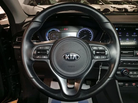 Kia Niro 1.6 GDi PHEV 104kW (141CV) Drive