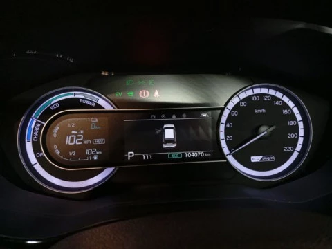 Kia Niro 1.6 GDi PHEV 104kW (141CV) Drive