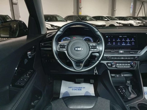 Kia Niro 1.6 GDi PHEV 104kW (141CV) Drive