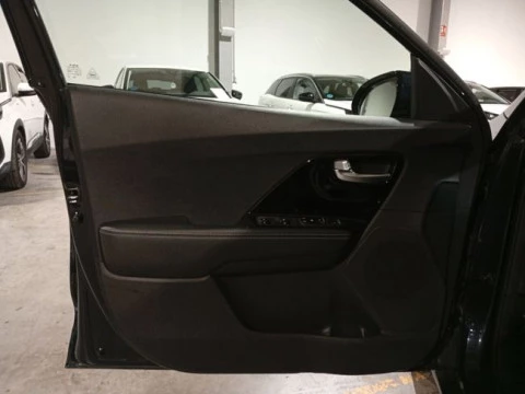 Kia Niro 1.6 GDi PHEV 104kW (141CV) Drive