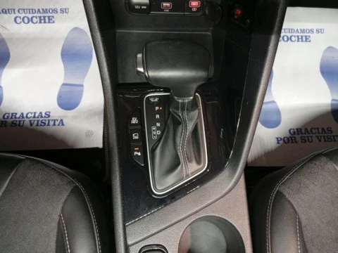 Kia Niro 1.6 GDi PHEV 104kW (141CV) Drive