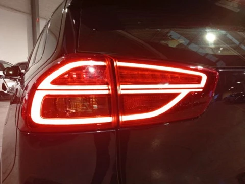 Kia Niro 1.6 GDi PHEV 104kW (141CV) Drive