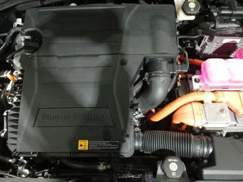 Kia Niro 1.6 GDi PHEV 104kW (141CV) Drive