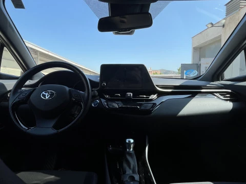 Toyota C-HR ADVANCE 2.0 VVT I-HYBRID AUTO 5P