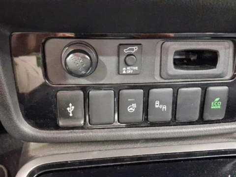 Mitsubishi Outlander 2.4 PHEV KAITEKI AUTO 4WD 5P
