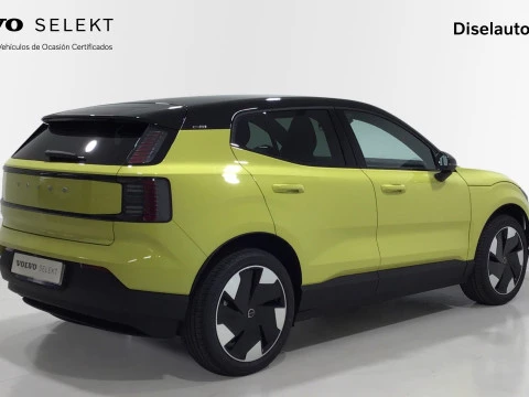 Volvo EX30 Single Motor Extended Range Plus Auto