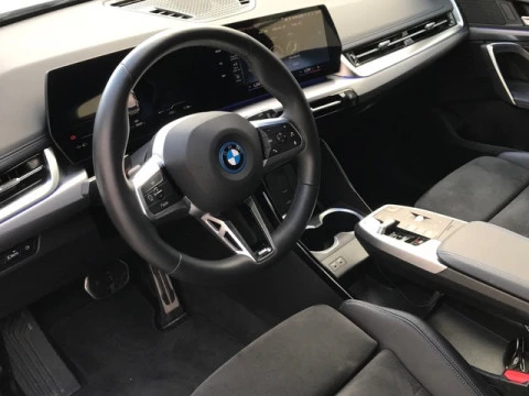 BMW iX1 xDrive30 230 kW (313 CV)