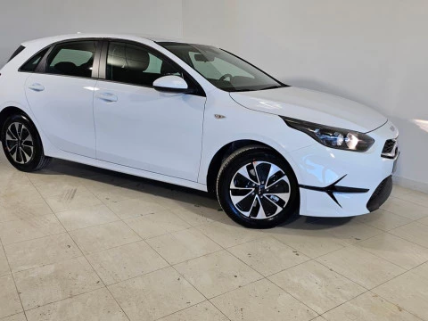 Kia Ceed 1.0 T-GDi 74kW (100CV) Concept