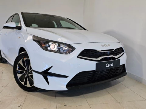 Kia Ceed 1.0 T-GDi 74kW (100CV) Concept