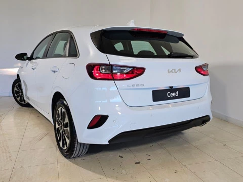 Kia Ceed 1.0 T-GDi 74kW (100CV) Concept