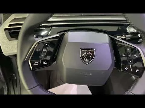 Peugeot e-3008 Allure Eléctrico 157kW