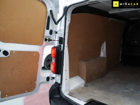 Peugeot Expert Furgon BlueHDi 100 Premium Long 75 kW (102 CV)