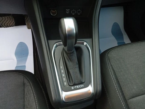 Renault Captur E-Tech engineered HEV 105kW (145CV)