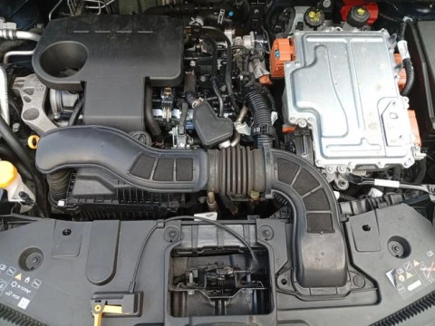 Renault Captur E-Tech engineered HEV 105kW (145CV)